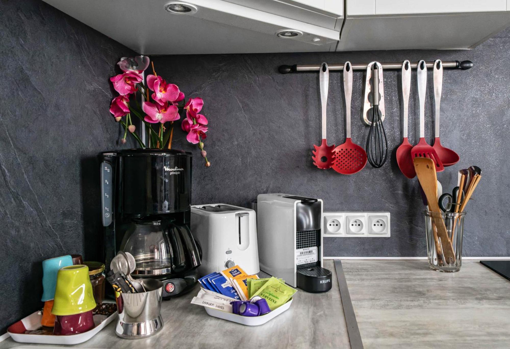 Le Lasteyras - Appartement Charmant En Centre Ville Виши Экстерьер фото
